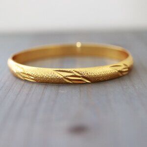 Linear Glittered Style Bangle Bracelet 24k Gold Plated Copper